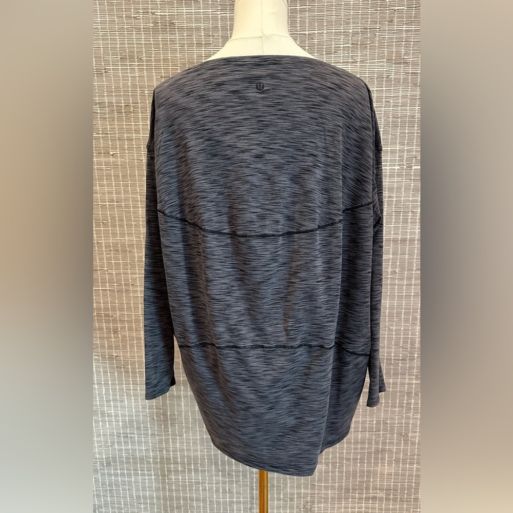 🖤 Lululemon Back In Action Long Sleeve 🖤 - Picture 4 of 4